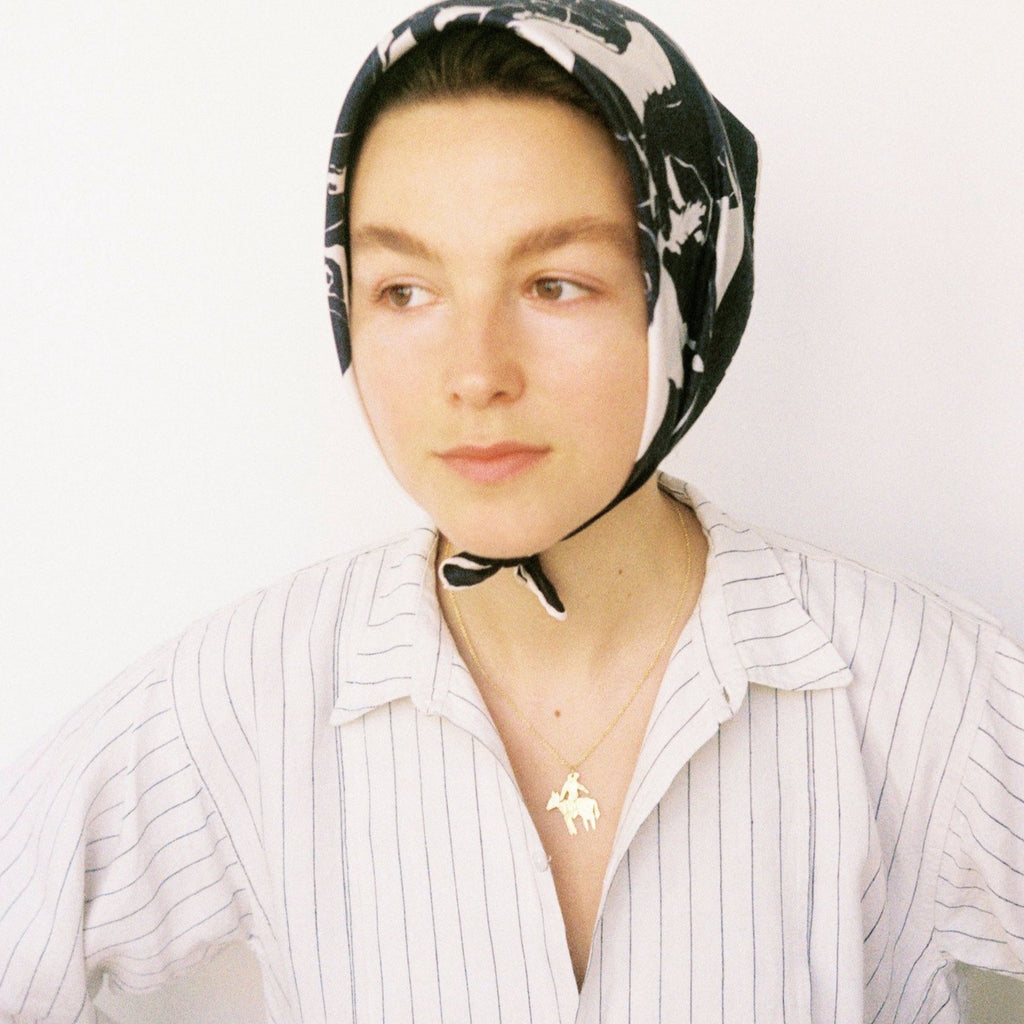 Apres ski silver necklace with gold plating. it is handmade in Turkey and is nickel free jewellery. cruba