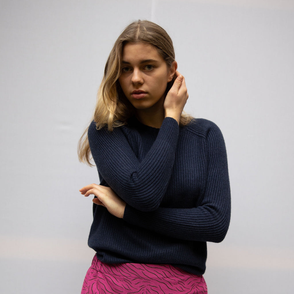 The sweater is made out of merino wool and cashmere. The combination of high quality fabrics are sourced from Europe and produced locally. cruba